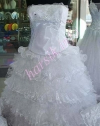 Wedding dress 568680709